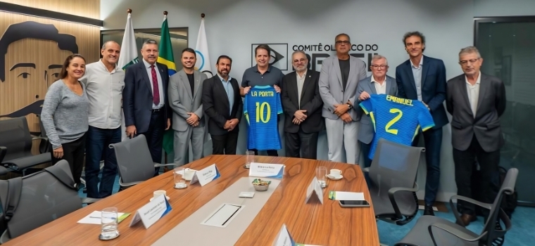 Futsal brasileiro d� passo hist�rico rumo ao sonho ol�mpico